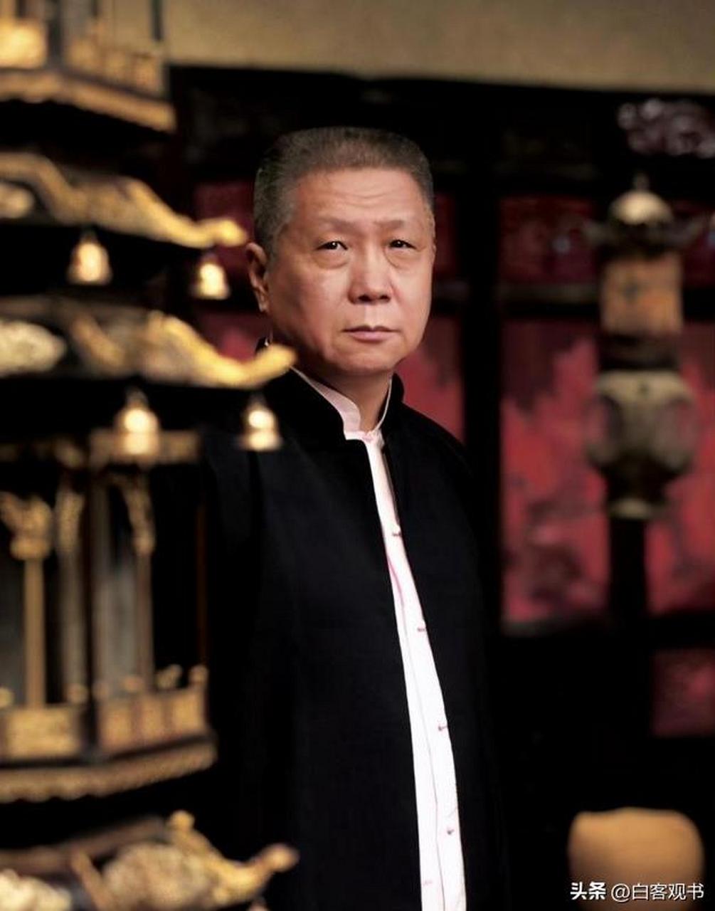 1998年,72岁的抗战老兵马丹林躺在病床上,浑身插满了管子,而他身价100