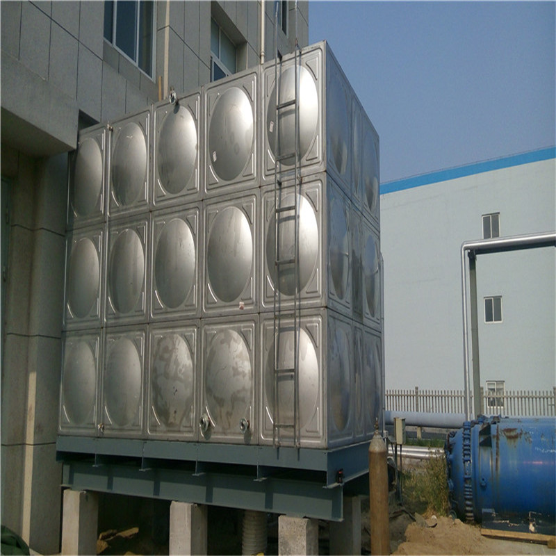 不锈钢水箱的内件都是304的,除了法兰和爬梯,法兰和爬梯没有特别要求