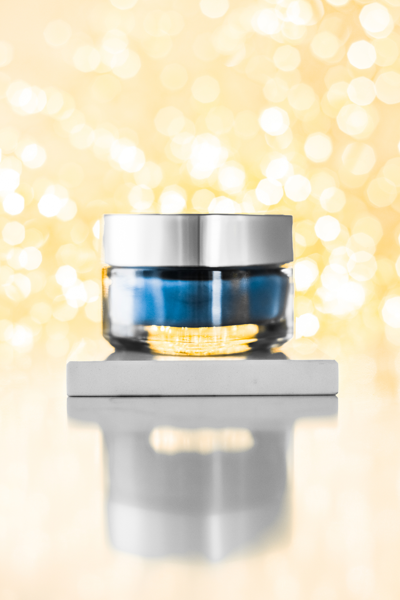 航素小棕瓶眼霜:拯救疲惫眼神的最佳选择