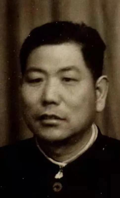 党的优秀领导干部贾英杰