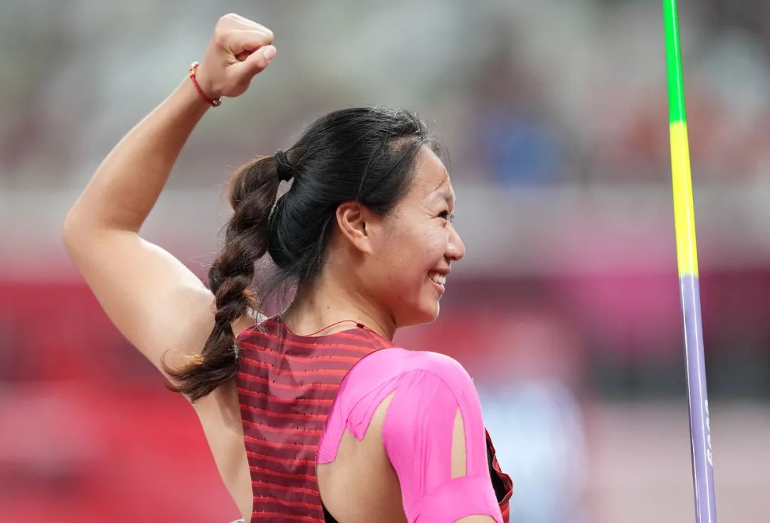 8月6日,中国选手刘诗颖夺得女子标枪冠军,取得历史性突破