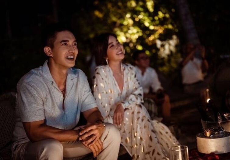 41岁许维恩宣布怀孕,晒b超公布女儿名字,经纪人回应:不是试管