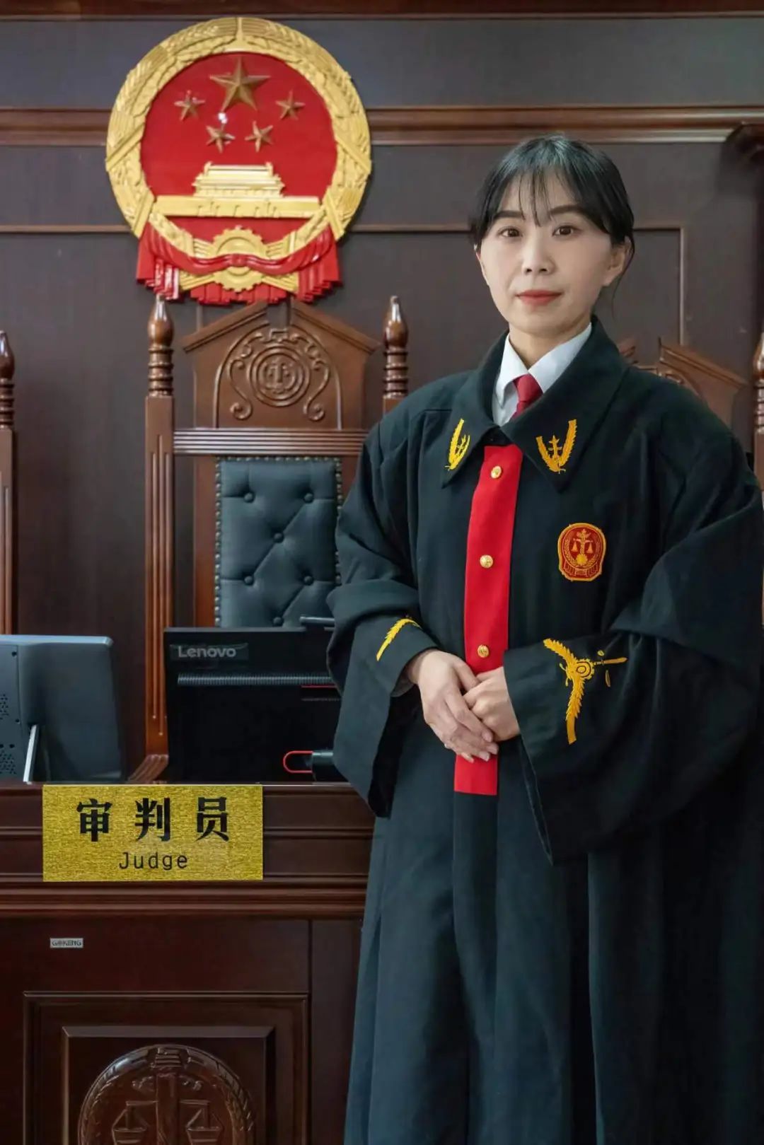 柔肩担重任 巾帼展宏图——通化县法院女法官"三八"妇女节感怀