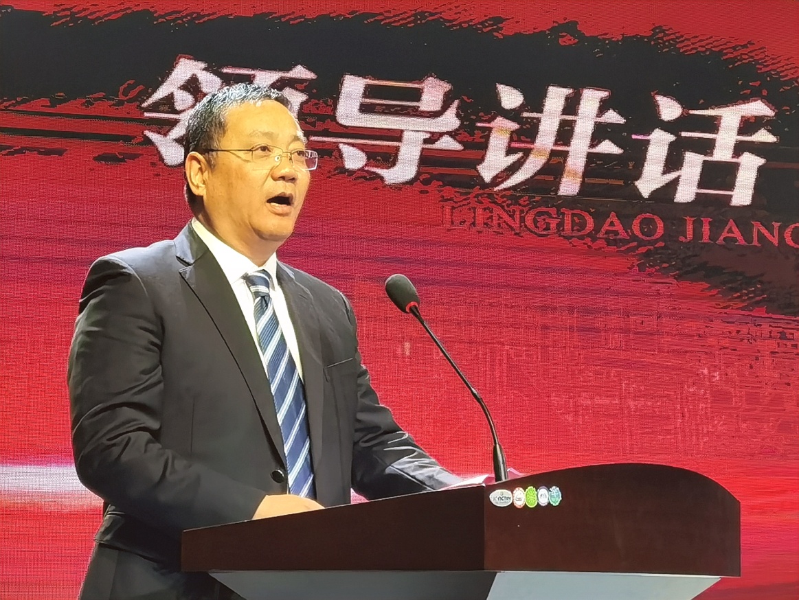 海门:能仁中学举行20年教育成果展暨教育发展高峰论坛