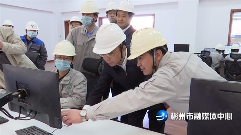 彬州市委书记钟伟,市委常委,常务副市长吴新建见证