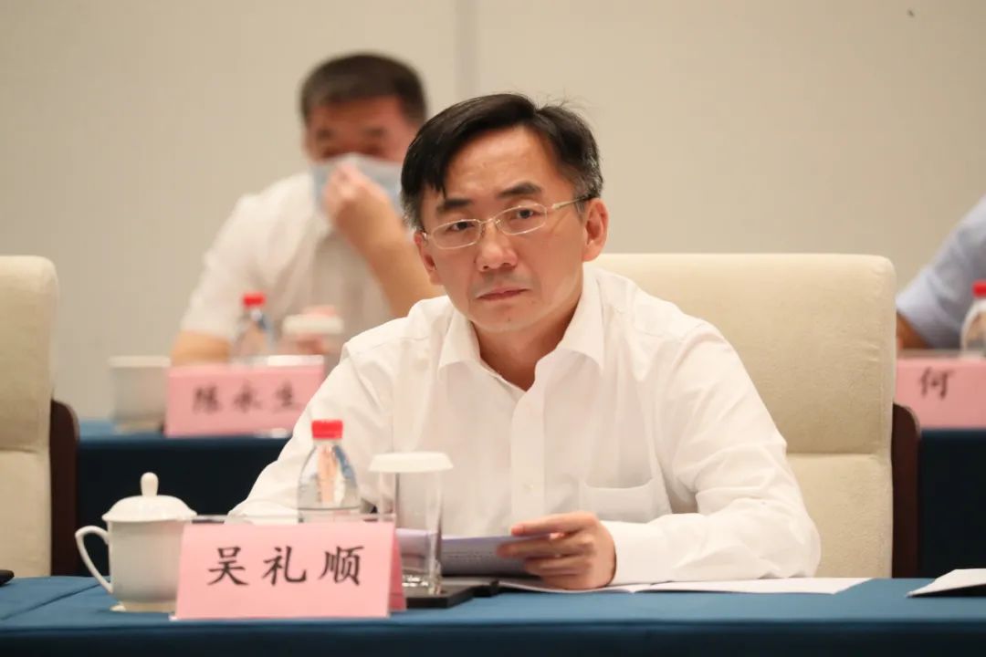 北京市国资委党委委员,副主任 吴礼顺