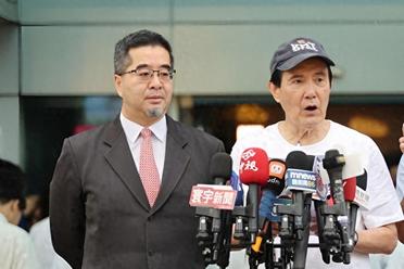 郑在轩人事大调整:老将出马与新老搭配,揭秘台湾政坛权力棋局