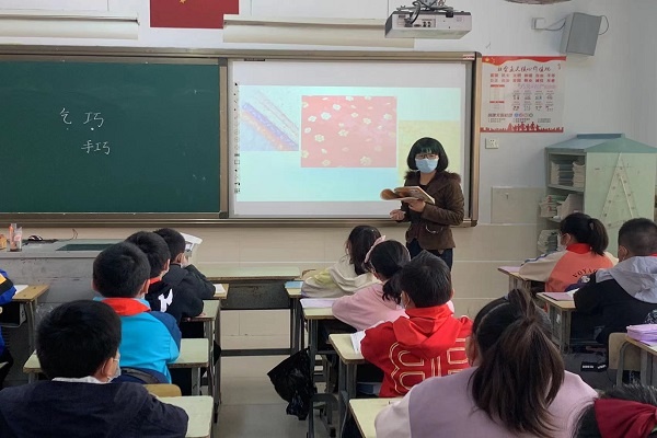 竹西小学开展校内视导工作 促进教育质量提升