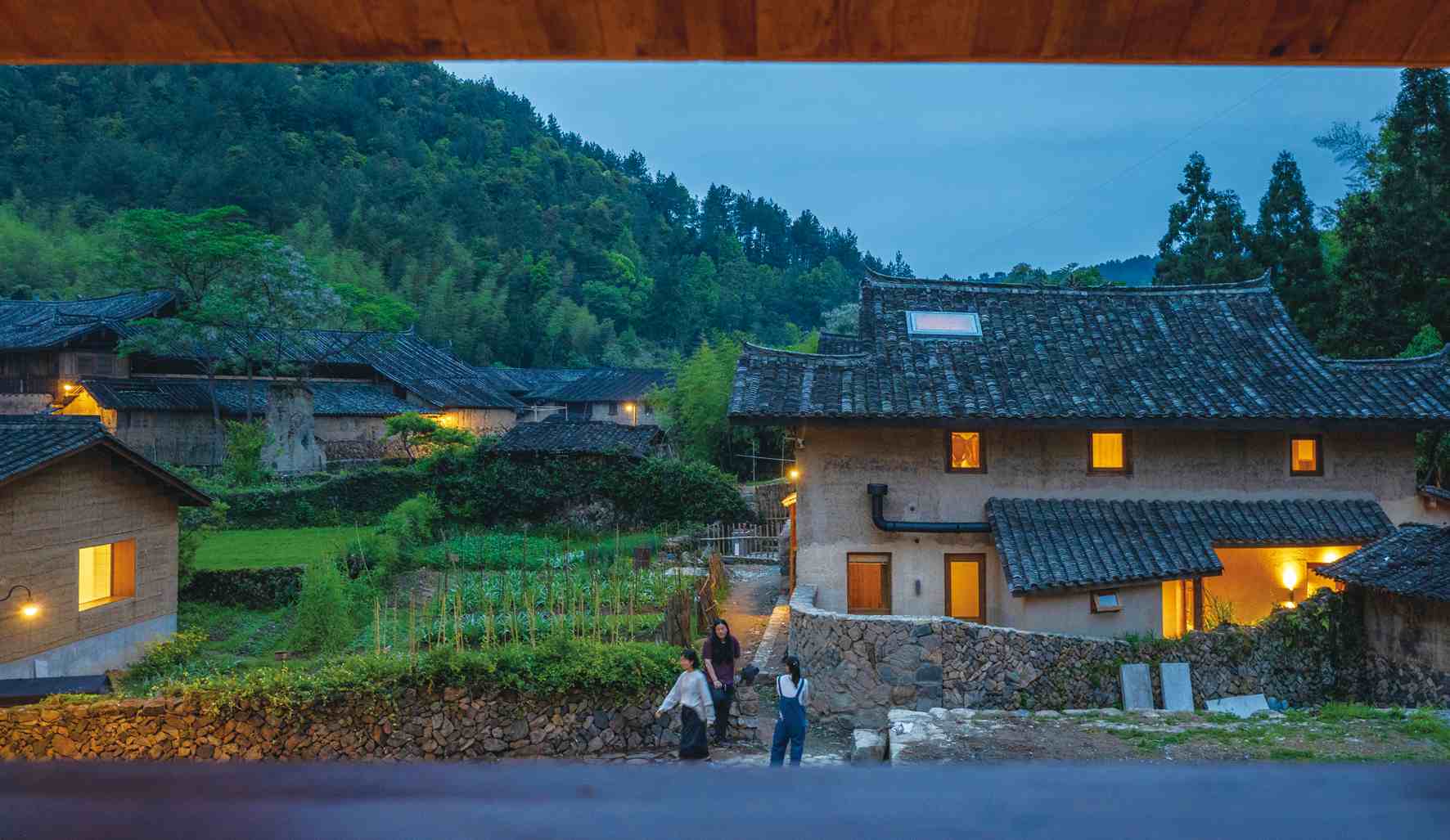 6年前,朴宿文旅创始人刘喆在山东泰安距泰山40公里处一个几乎没有年轻