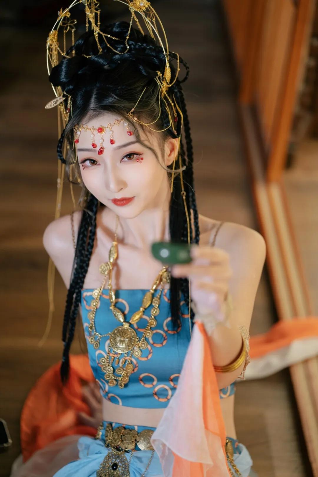 古风美女佳作欣赏:妖娆妩媚,娇美动人,性感诱惑