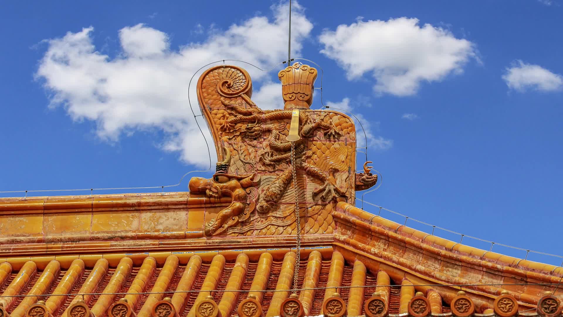 太和殿屋顶真的"鹰不落"吗?