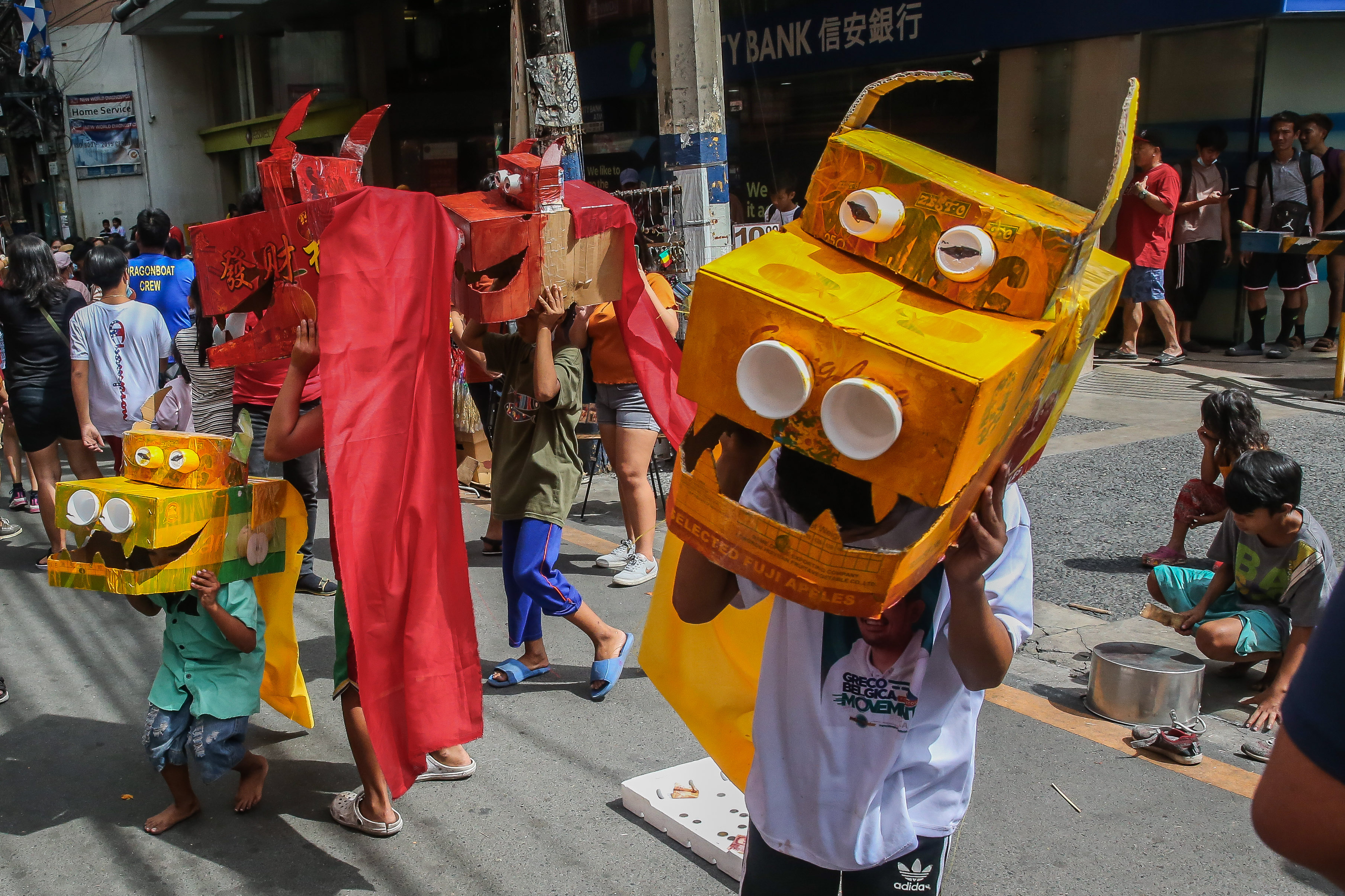 马尼拉:人山人海 热闹中国城