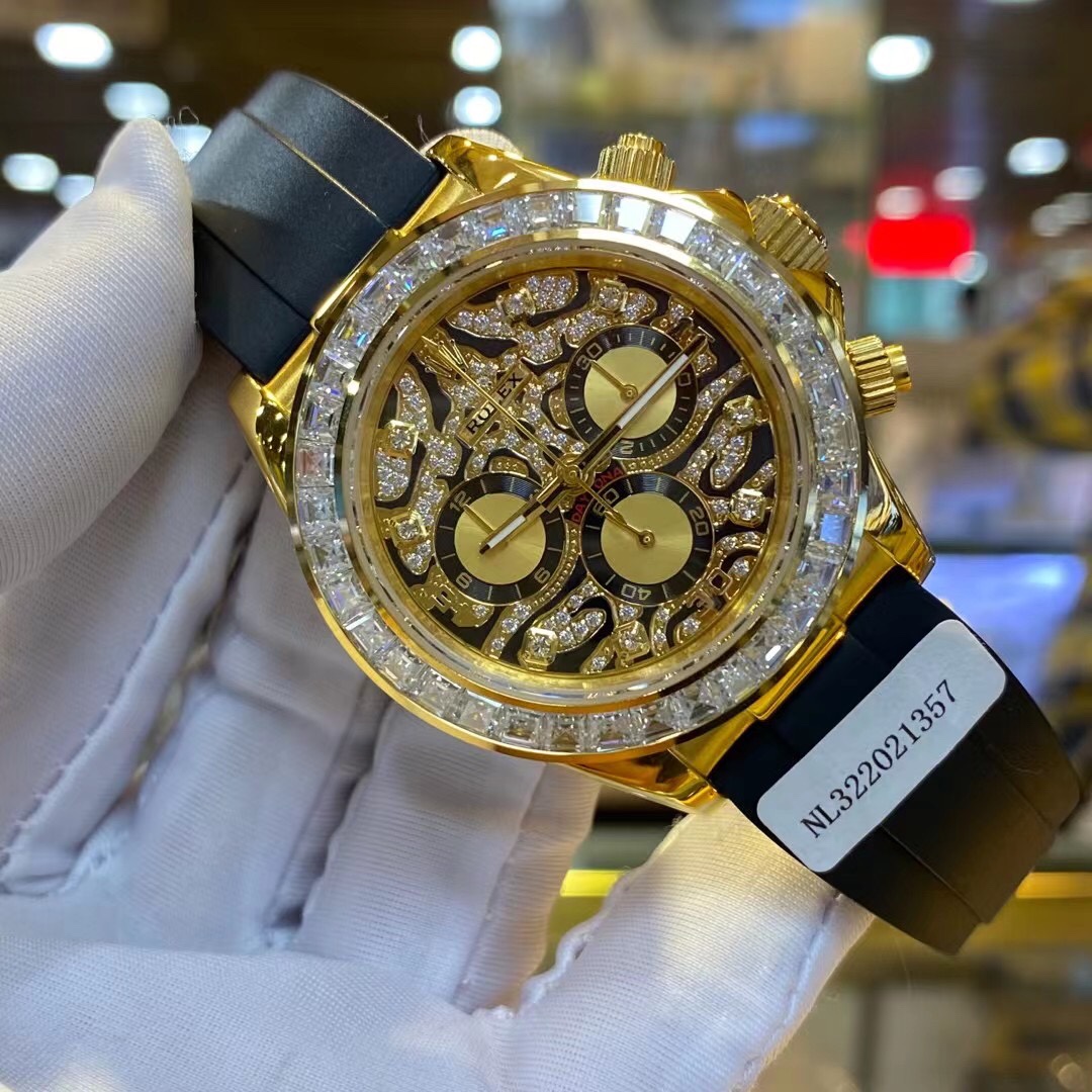 气质帅气老虎金迪腕表