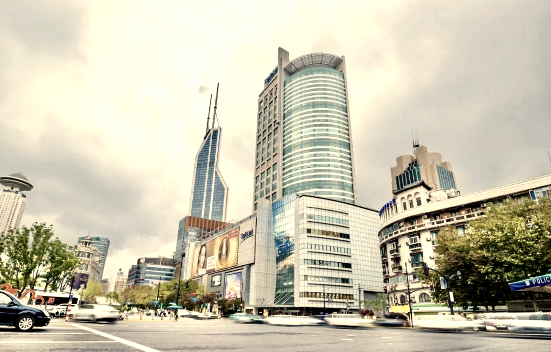 来福士广场:上海黄浦区的现代商业中心