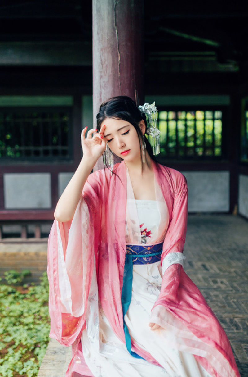 《八零福运小农女》她带金手指重生八零,身怀空间,成下乡女知青