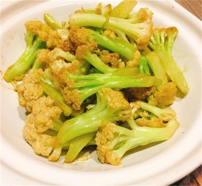 大厨教你做素炒有机花菜,好吃有诀窍,吃起来清脆爽口不油腻