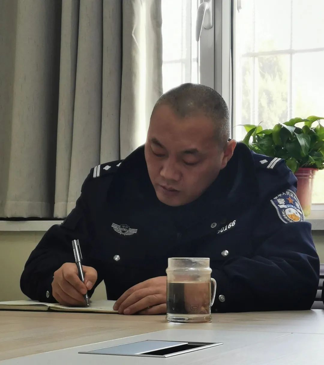 「2020年度嘉峪关"平安之星"」谢海龙:老百姓"钱袋子"的守护神