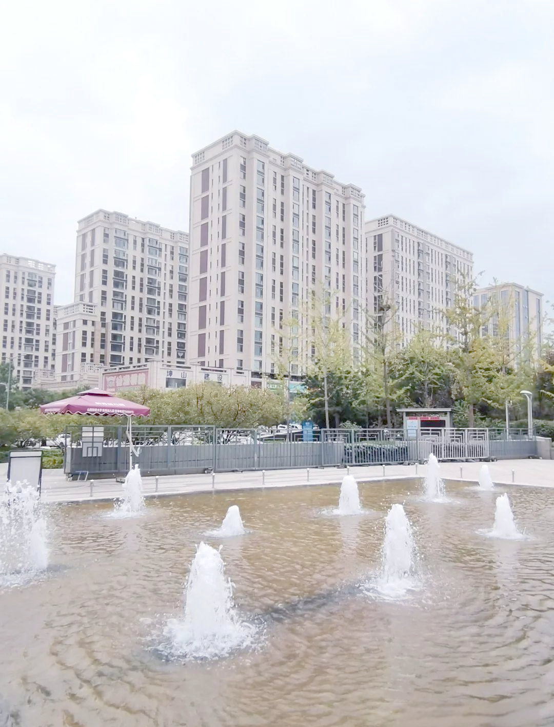 国庆前夕的晋阳街公园,尽享秋日惬意