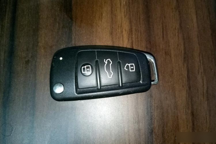 奥迪q3无法识别钥匙怎么办?