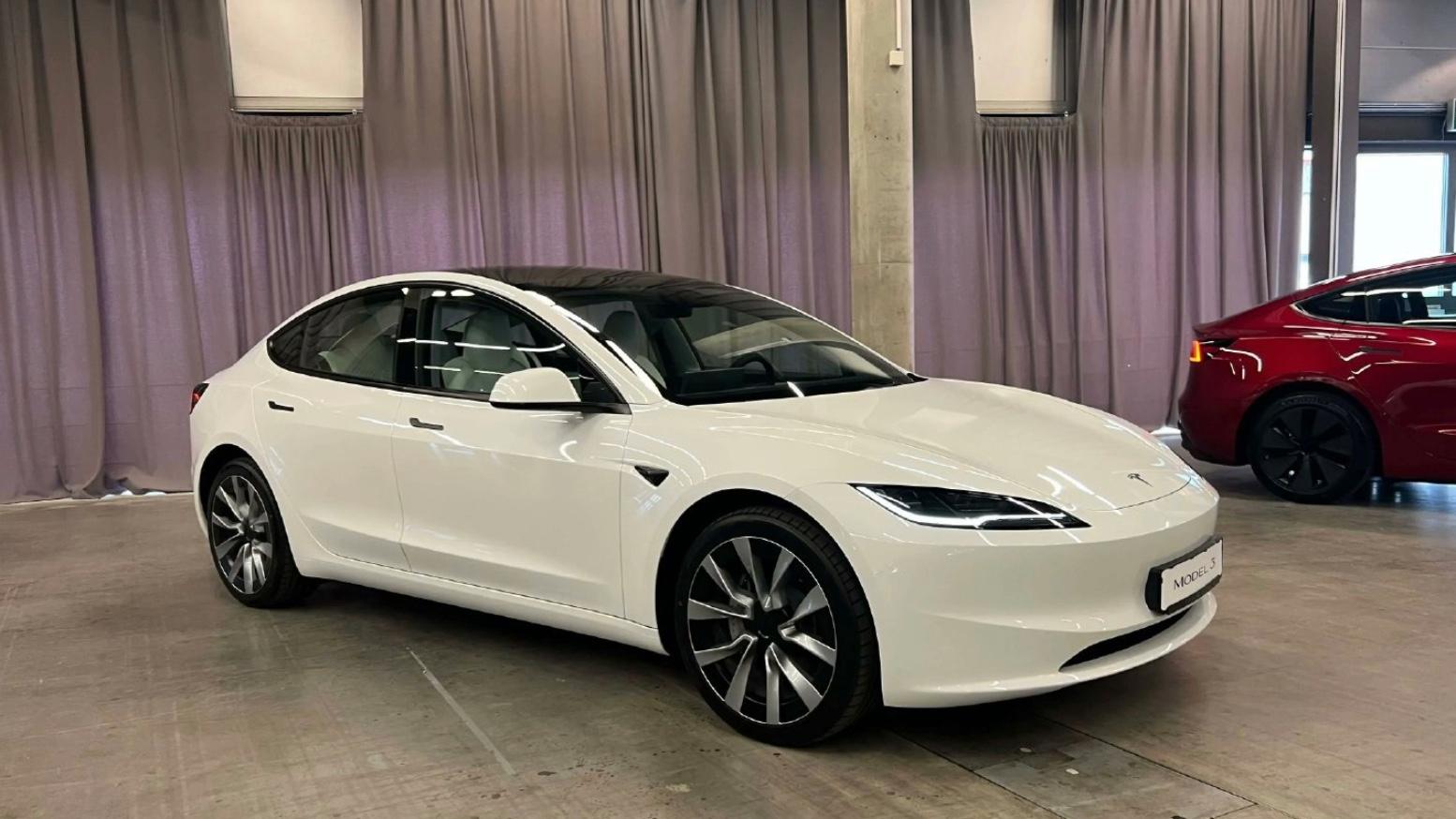 特斯拉model 3实拍图片