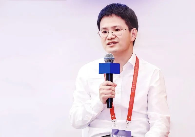 沈小勇在创业online的ai副本里披荆斩棘不懂ai也能看