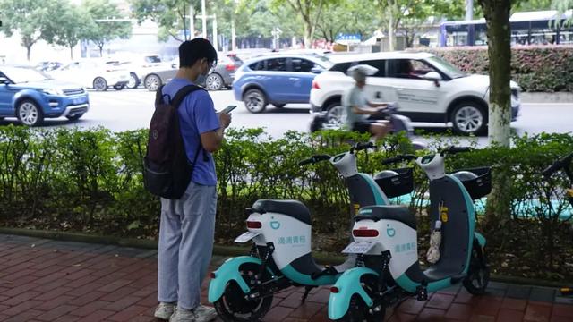 共享电单车,重现贵阳街头