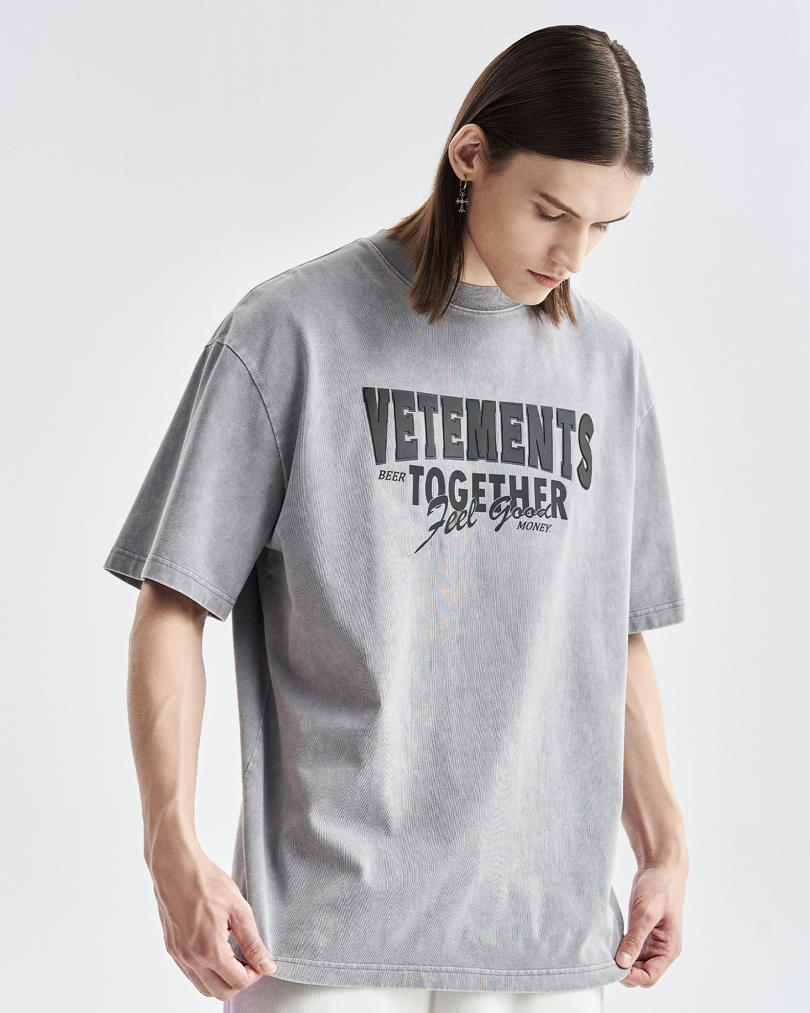 英国轻奢潮牌vetements丨重塑热烈张扬的摩登型格