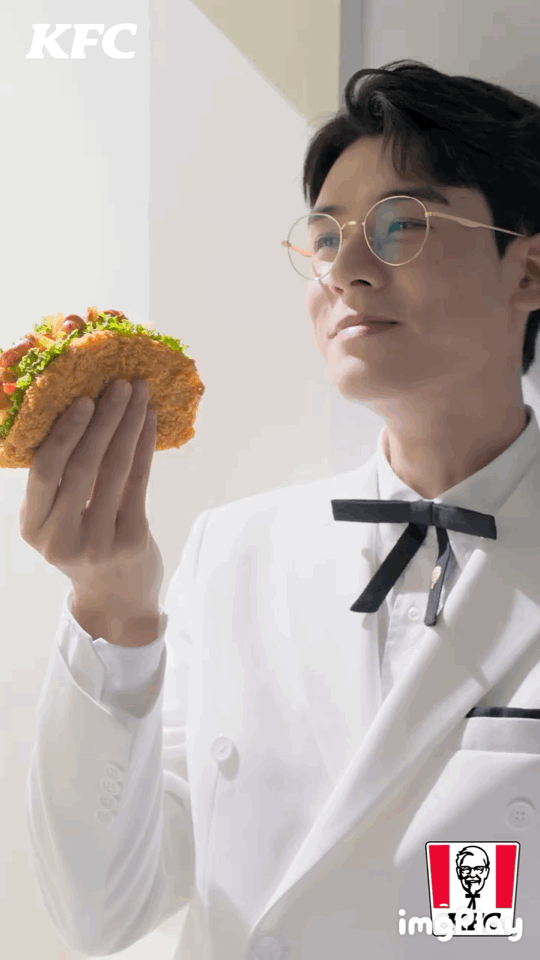 「消息」抓住你的心先要抓住你的胃 恭喜龚俊正式成为肯德基品牌代言