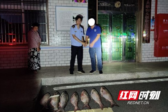 南县明山头镇成功破获两起非法捕捞案