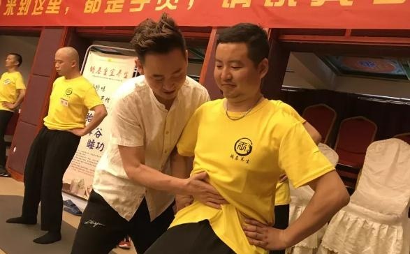 强肾吊裆功简单根部垂吊图