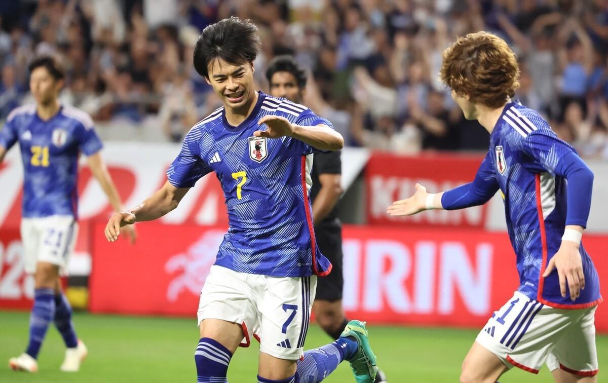头号球星伤退!日本队世预赛名单大变动 球迷热泪盈眶