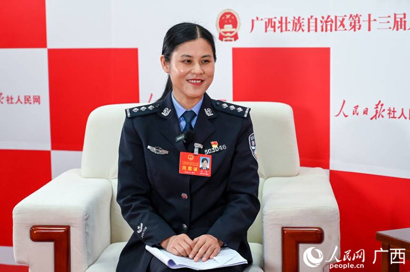 人民网专访广西人大代表,玉林市公安局刑侦支队副支队长黄墁