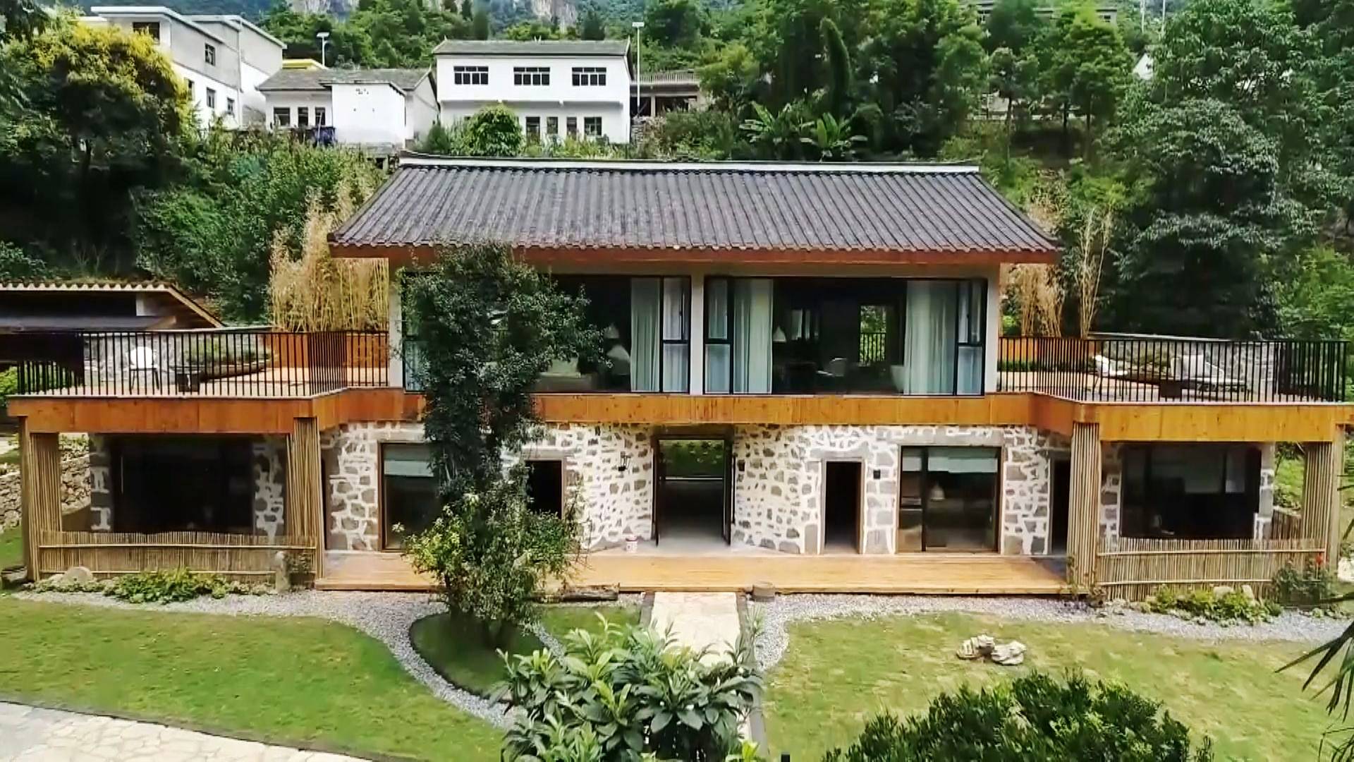 黔西市新仁乡化屋村:精品民宿成"爆款"客房|乡村振兴