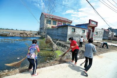 回家真好!因洪水撤离一个多月的浚县小河镇村民开始重建生活