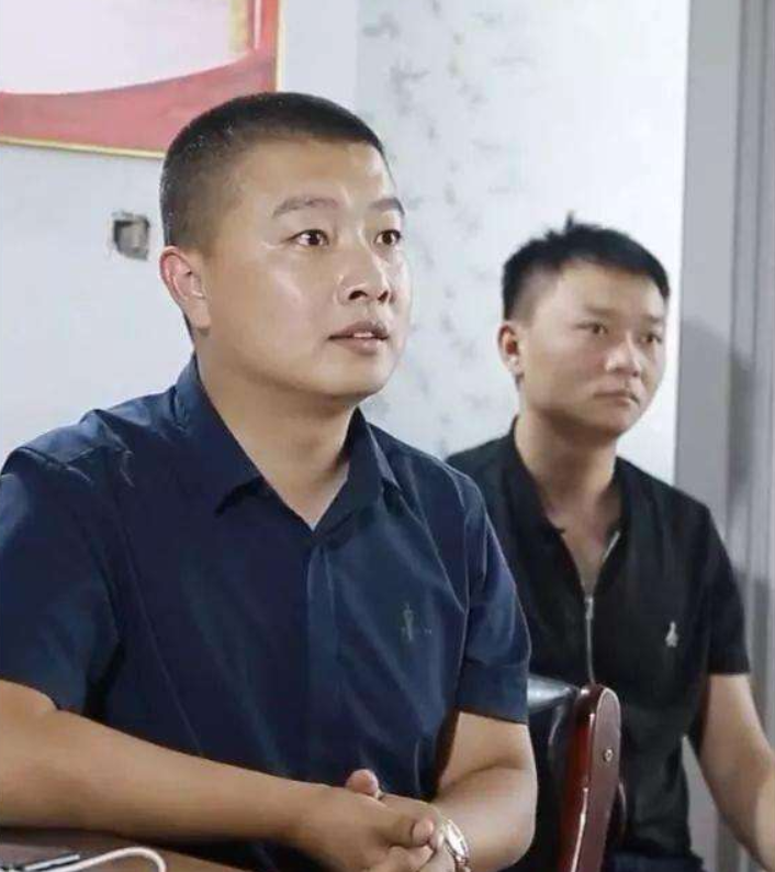 网红马洪涛醉驾后仍直播,现场视频曝光:被抓后想换人顶罪