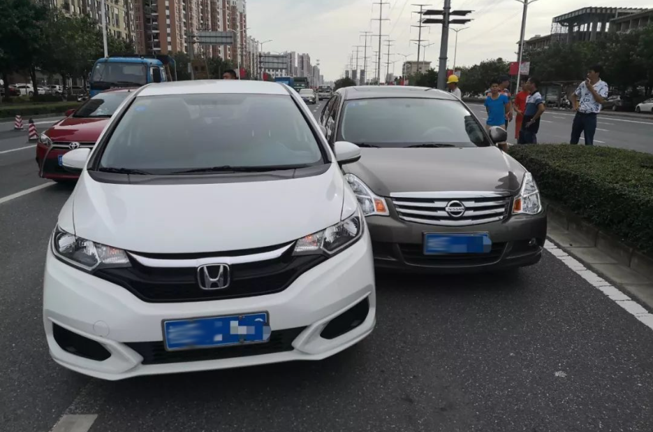 大车司机的素质高还是小车司机的素质高