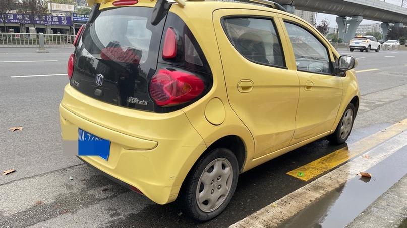 2. 2012款长安奔奔mini二手车,其市场价格是多少?3.