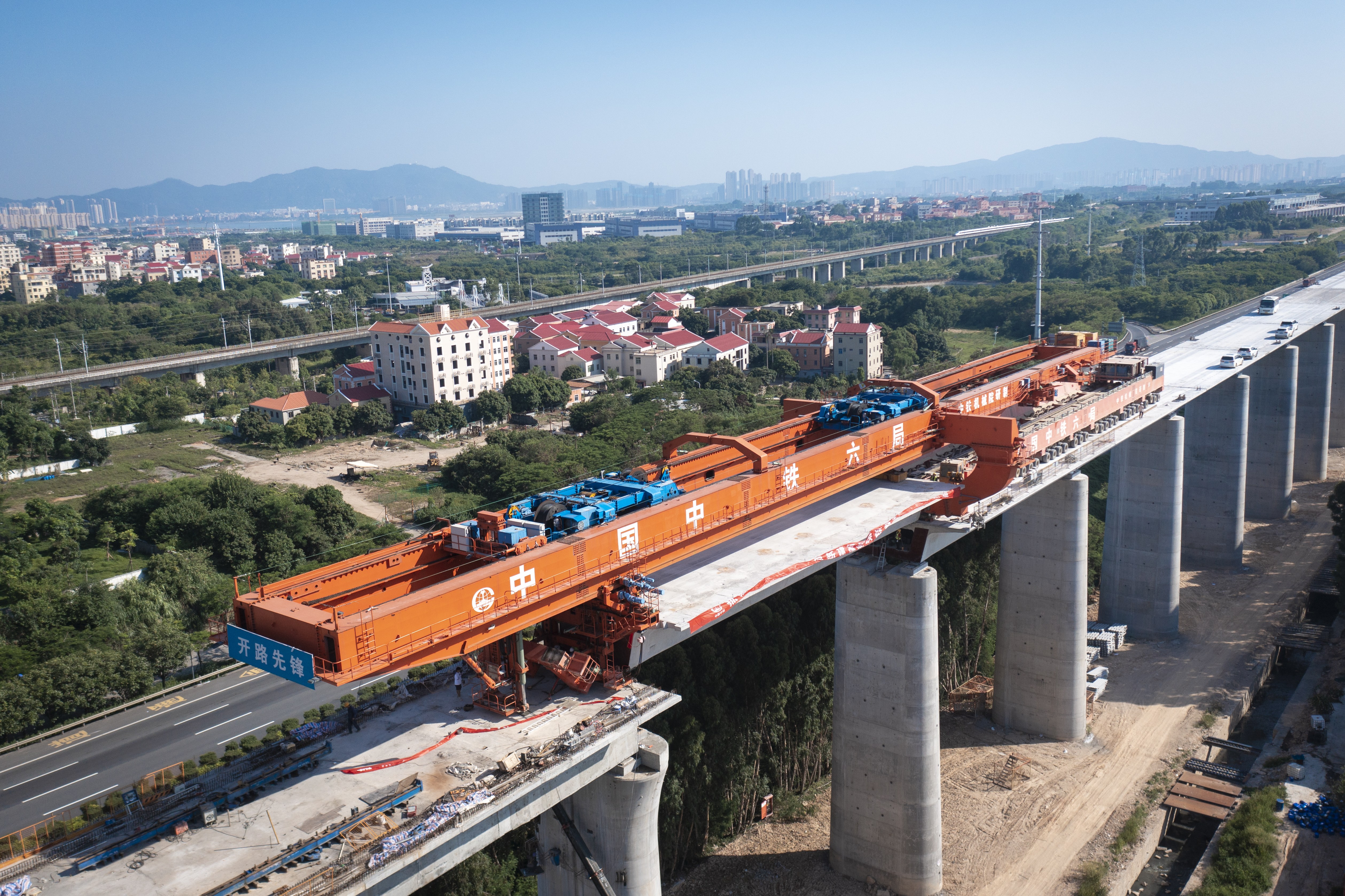 新建福厦铁路全线架梁结束下部结构全线贯通