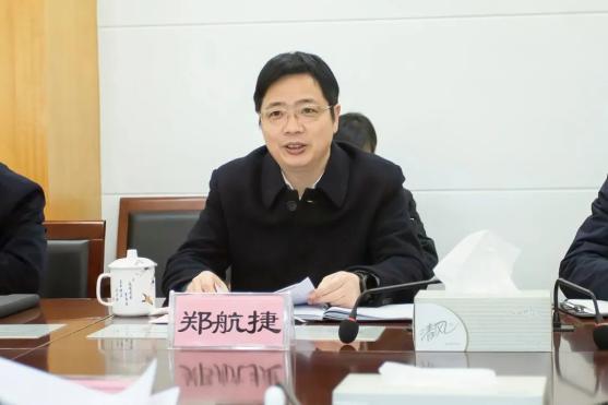 区人大常委会主任贺威平一行到北仑法院调研