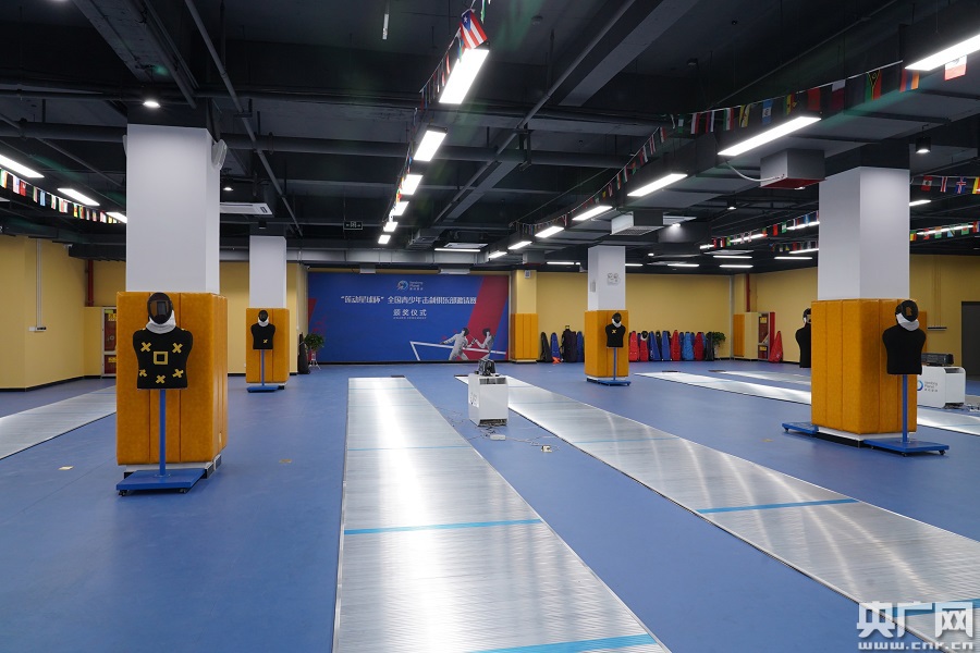 少年亮剑 英姿飒爽 "莲动星球杯"全国青少年击剑俱乐部邀请赛拉开帷幕