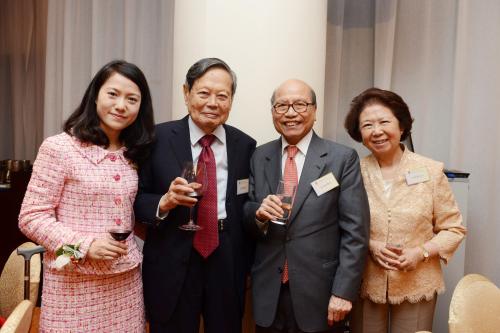 97岁杨振宁,同意小57岁娇妻改嫁,遗嘱曝光惹争议!