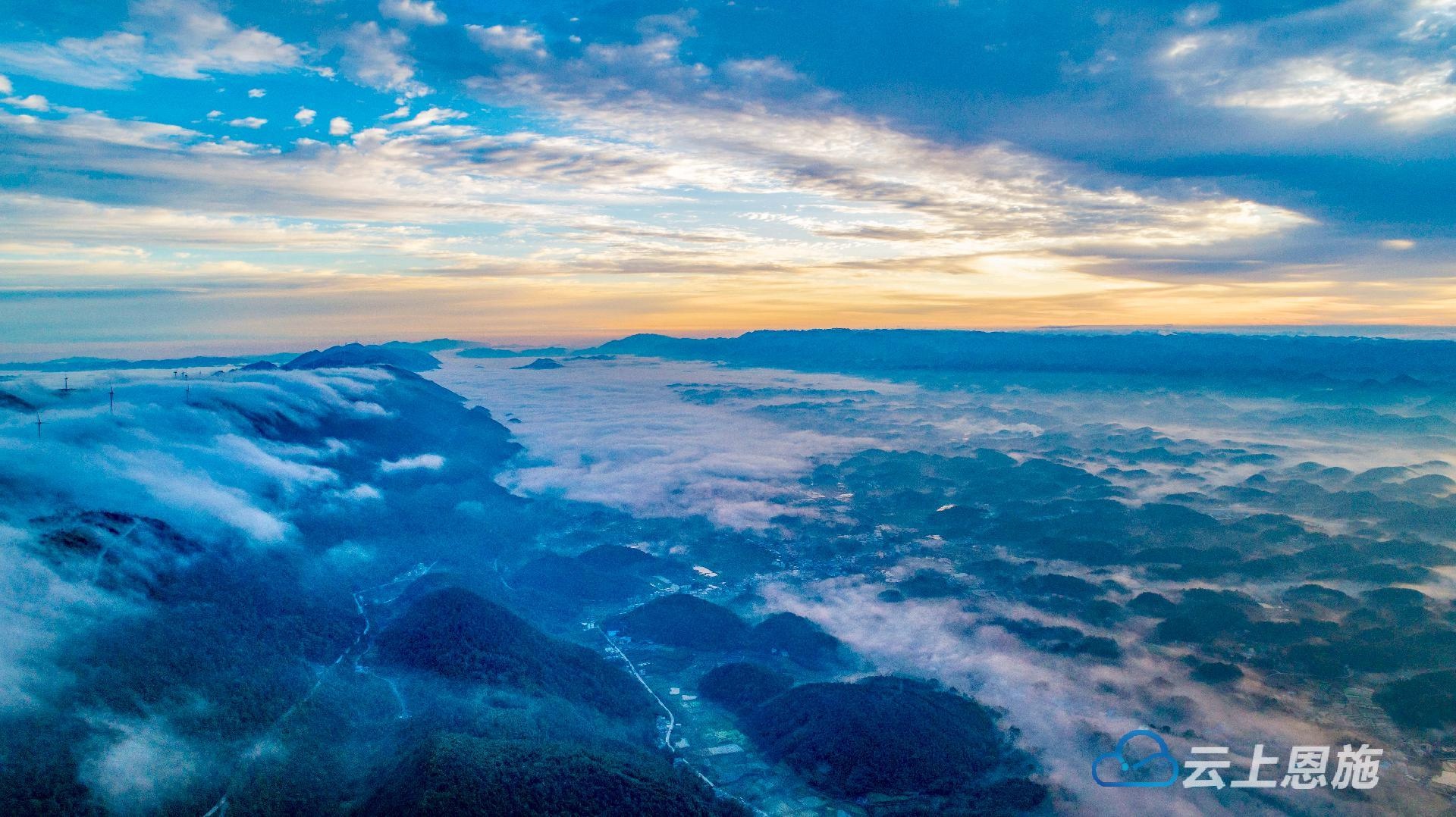 利川齐岳山海拔图片