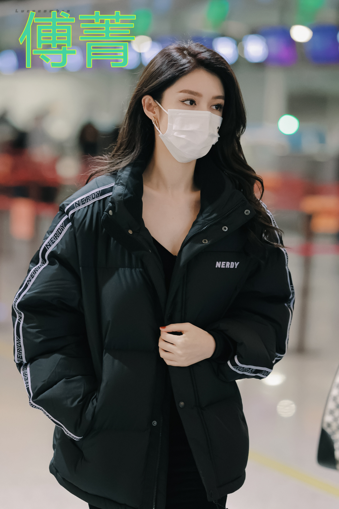 学明星教科书式羽绒服穿搭,个性时髦高级感满满!