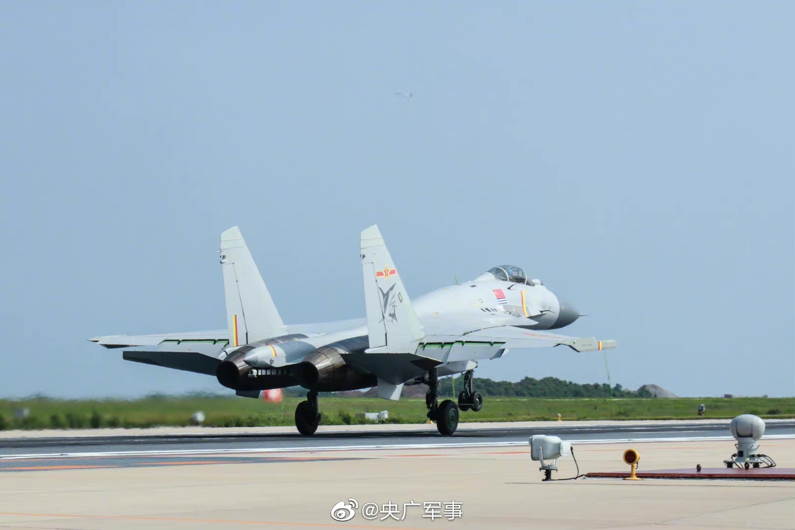 生日快乐!歼15战机首飞12周年