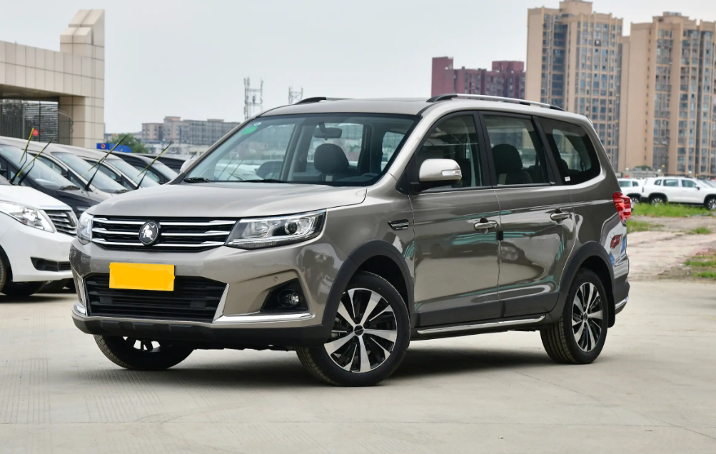 2022款东风风行sx6上市,搭载1.6升发动机,售价5.99万元起