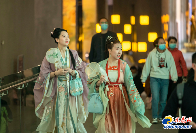 馆长话报恩,古风运动会,盲盒纸鸢……大报恩寺清明节推系列主题活动