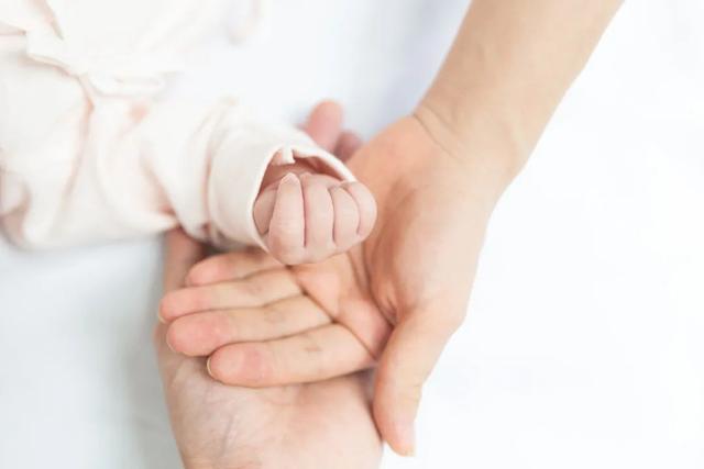 口腔健康保卫战之儿童青少年篇，爸爸妈妈爷爷奶奶们快来查收！