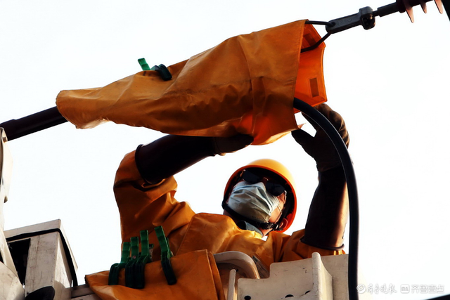 薛城区张范中学154台空调正常启动了