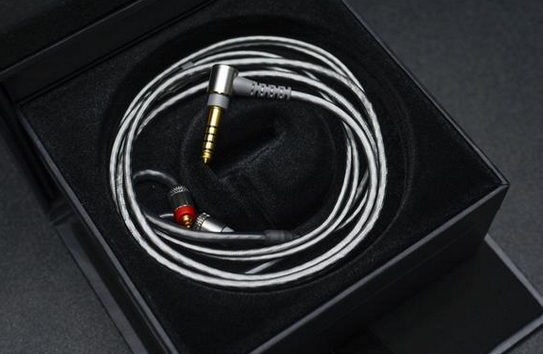 高端索尼旗舰耳机ier-z1r 评测