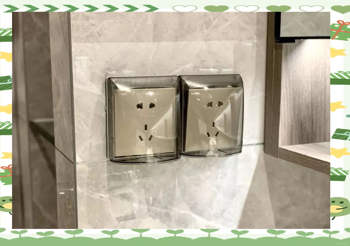 对于如洗手台上方或浴室柜内部等偶尔使用的插座,可以选择轻薄型的